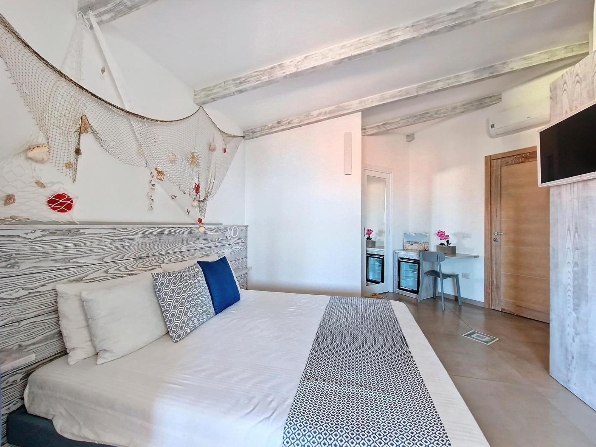 L'Onda Marina Hotell Castelsardo Exteriör bild